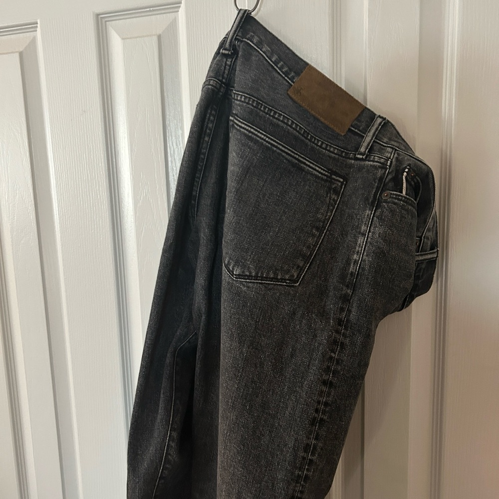 Todd Snyder Slim Fit Japanese Selvedge Denim in Washed Black 34x32 - Like New!!